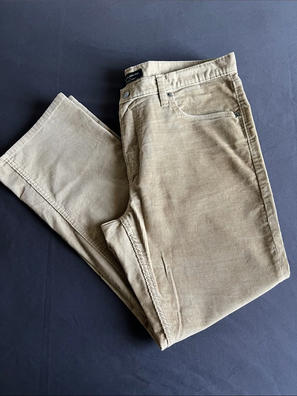 Banana Republic men’s Corduroy Pants - Tan, vintage straight